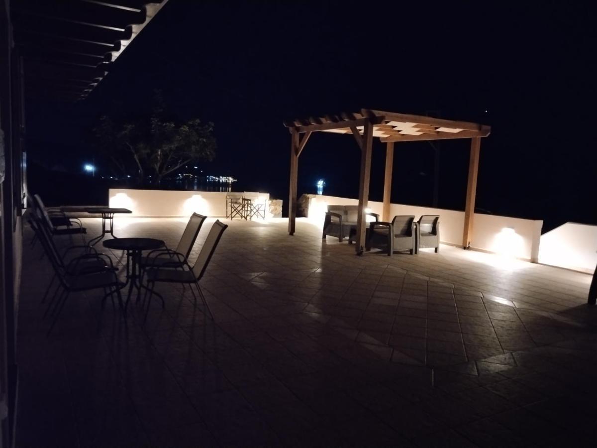 Astradeni Luxury Apartments Kratir Paloi Exterior photo